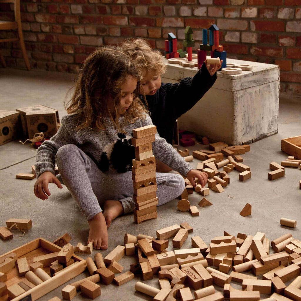 WOODEN BLOCKS IN TRAY XL | RAINBOW | 63 PIECES | — BY WOODEN STORY®