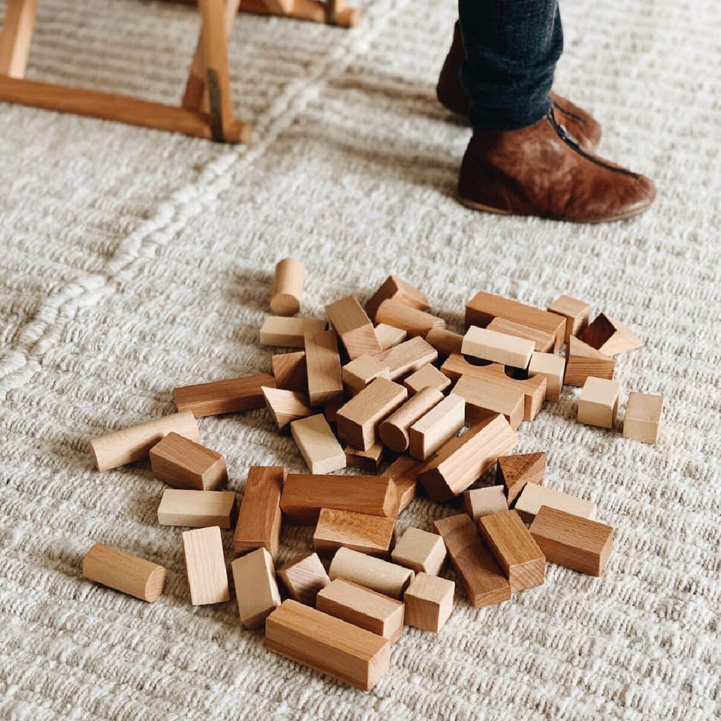 WOODEN BLOCKS IN TRAY XL | RAINBOW | 63 PIECES | — BY WOODEN STORY®