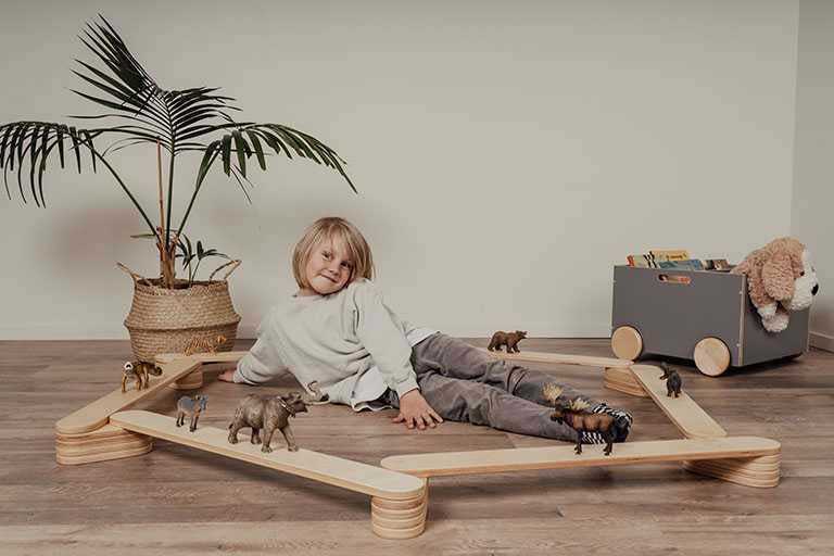 WOODEN BALANCE BEAM | 4- OR 6-BEAM SET | — BY LEG&GO®