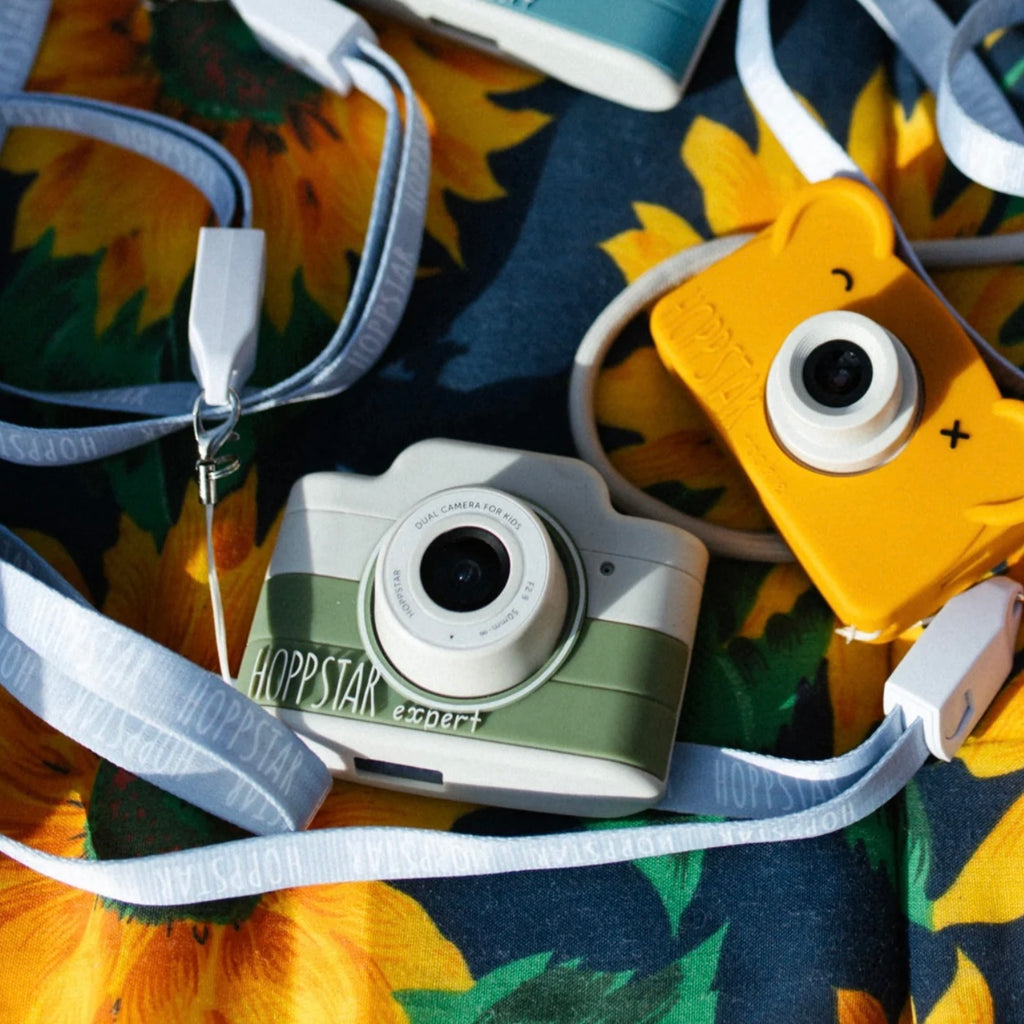 CHILDREN’S DIGITAL CAMERA WITH SELFIE & VIDEO | ‘EXPERT’ | — BY HOPPSTAR®