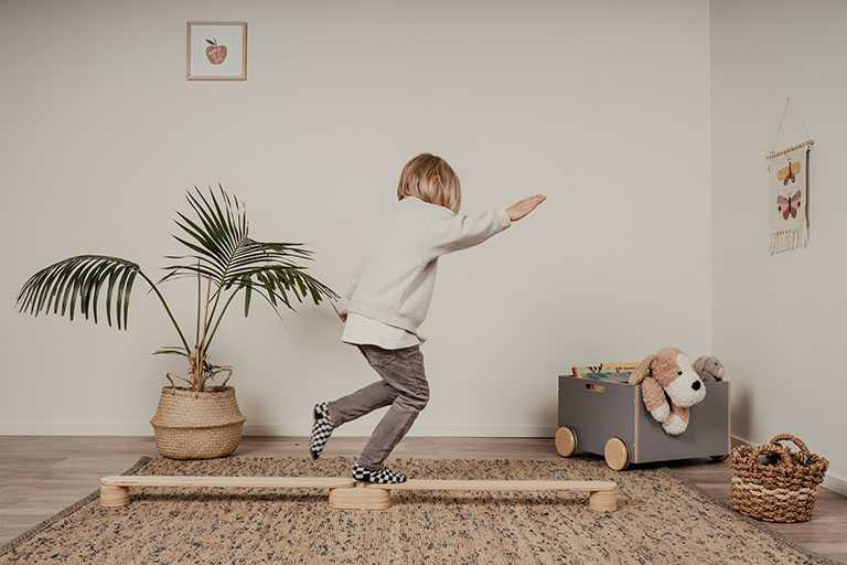 WOODEN BALANCE BEAM | 4- OR 6-BEAM SET | — BY LEG&GO®