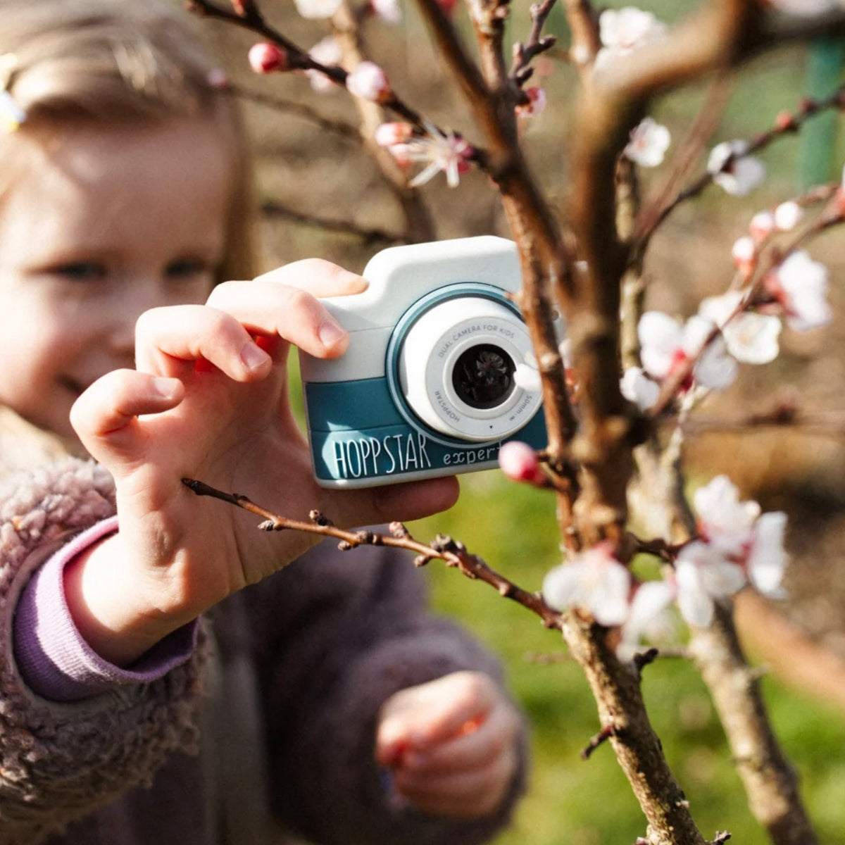 CHILDREN’S DIGITAL CAMERA WITH SELFIE & VIDEO | ‘EXPERT’ | — BY HOPPSTAR®