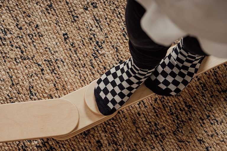 WOODEN BALANCE BEAM | 4- OR 6-BEAM SET | — BY LEG&GO®