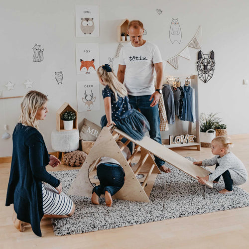 CLIMBING TRIANGLE WITH RAMP | — BY MONTESSORI HOUSE BED®