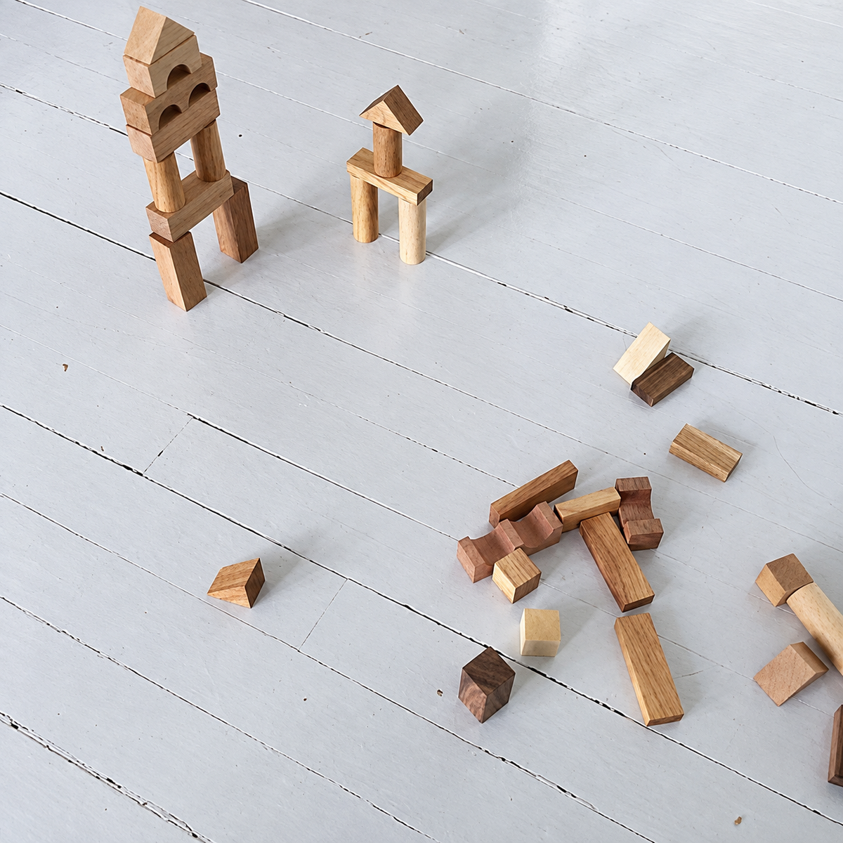 WOODEN BLOCKS IN TRAY | COLD COLORS | 30 PIECES | — BY WOODEN STORY®